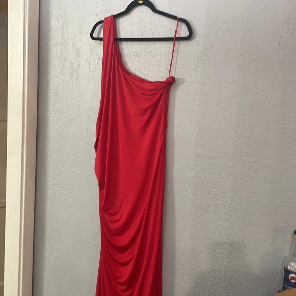 NWT Remi x Revolve Gigi Maxi One Shoulder Dress in Cherry Red Size 2X_6